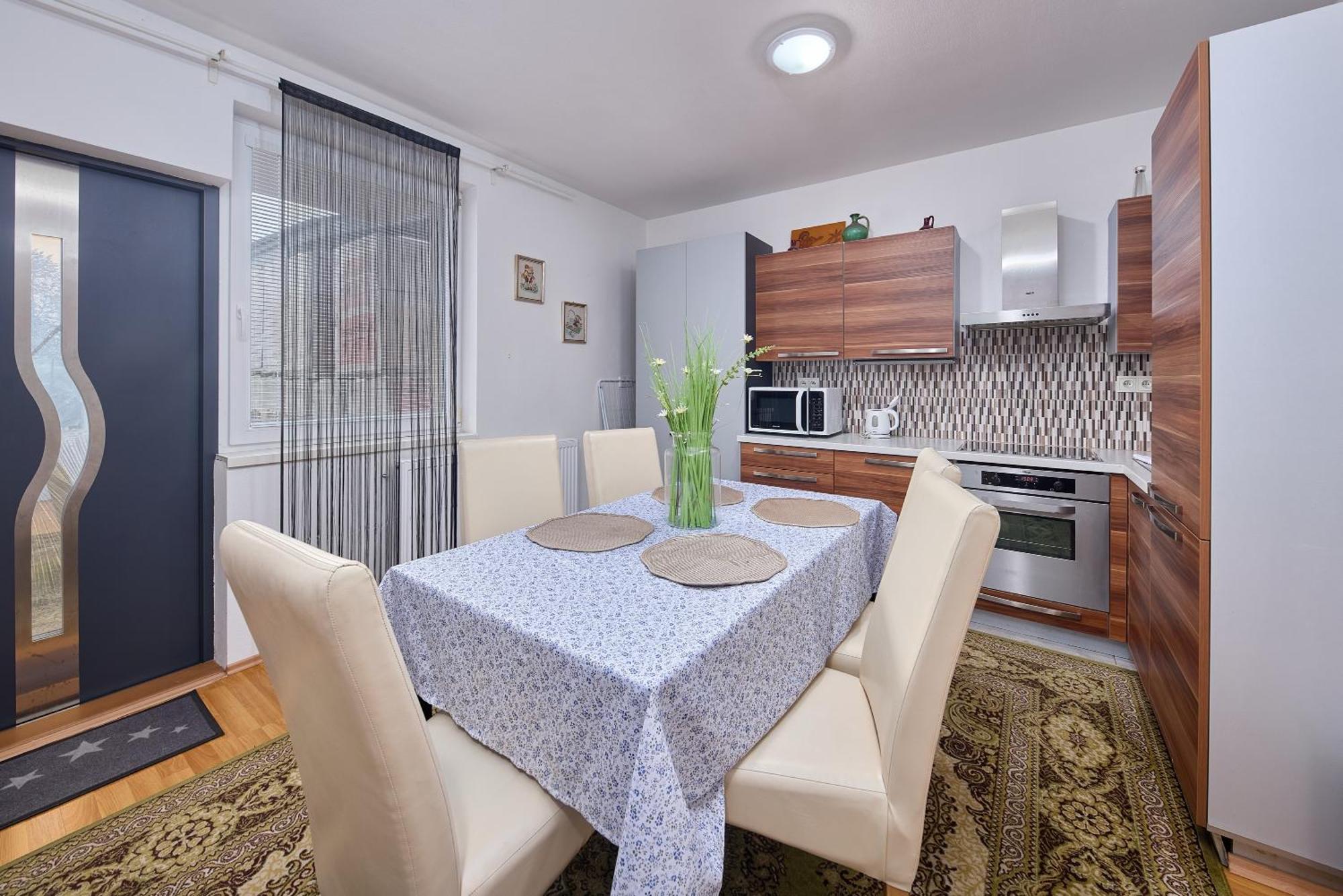 Cutie Apartment Bratislava Eksteriør billede